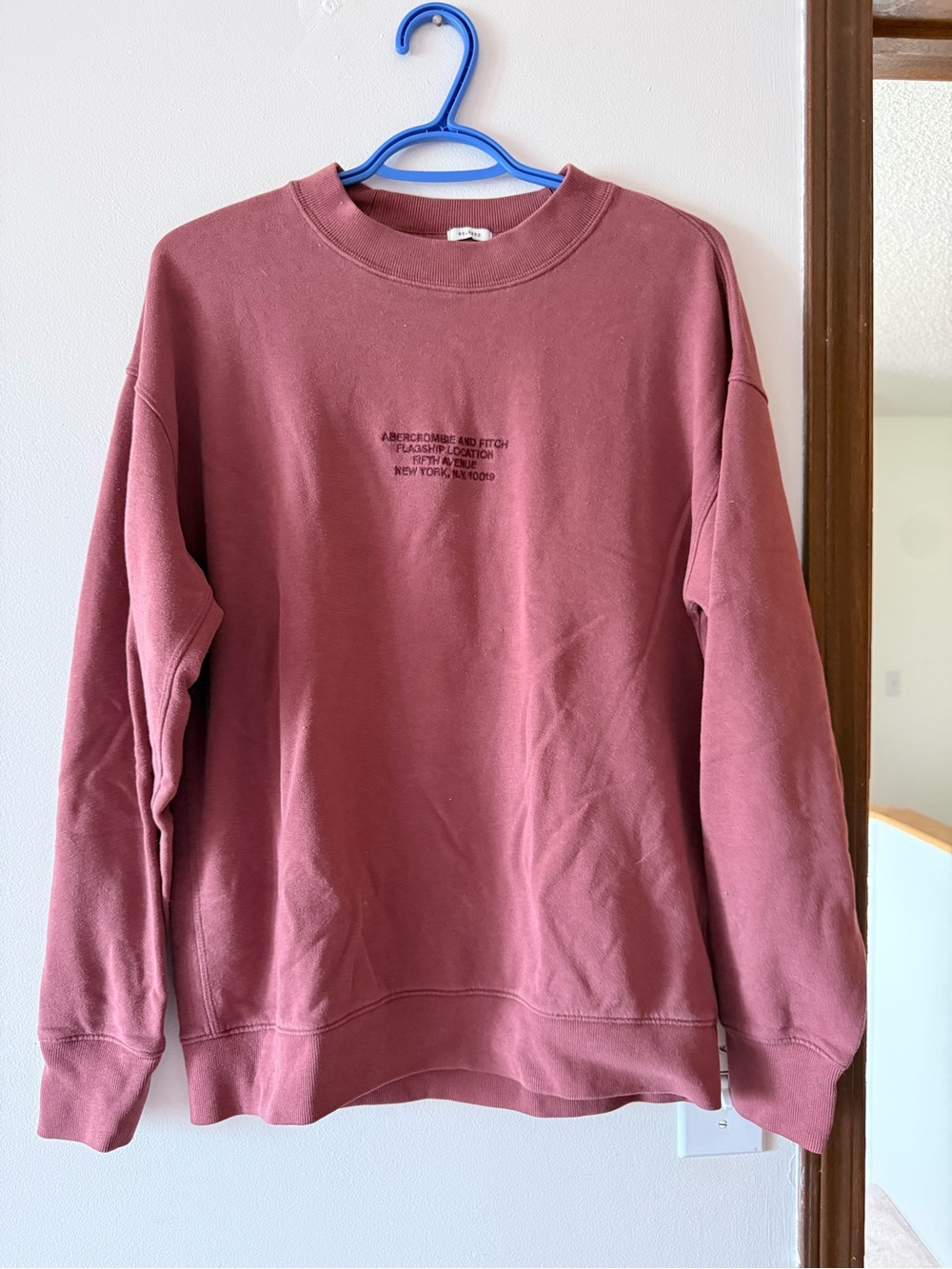 Abercrombie & Fitch Men's Crewneck Sweatshirt